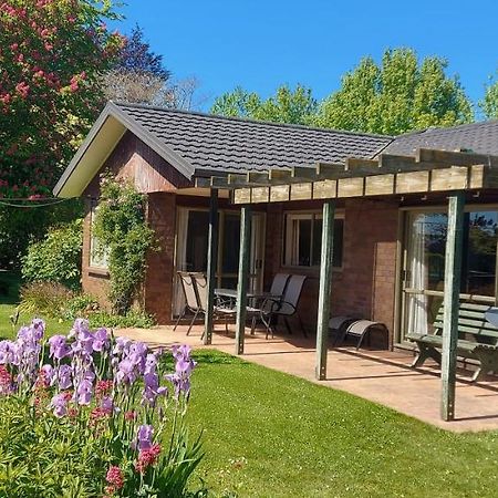 Dewdrop Cottage เฮสติงส์ ภายนอก รูปภาพ