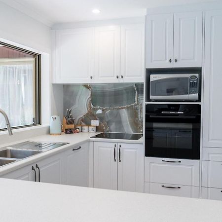 Dewdrop Cottage เฮสติงส์ ภายนอก รูปภาพ